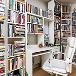 Delightful Moroccan Inspired Flat Hackney Sleeps 2