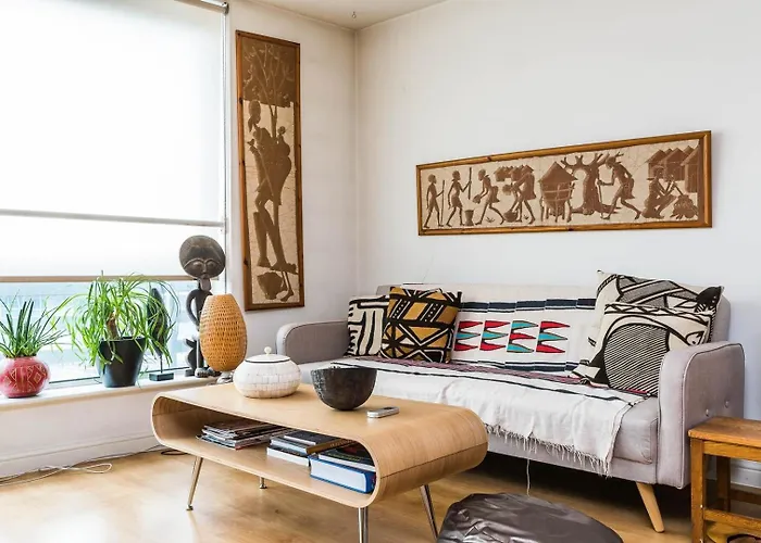 Delightful Moroccan Inspired Flat Hackney Sleeps 2