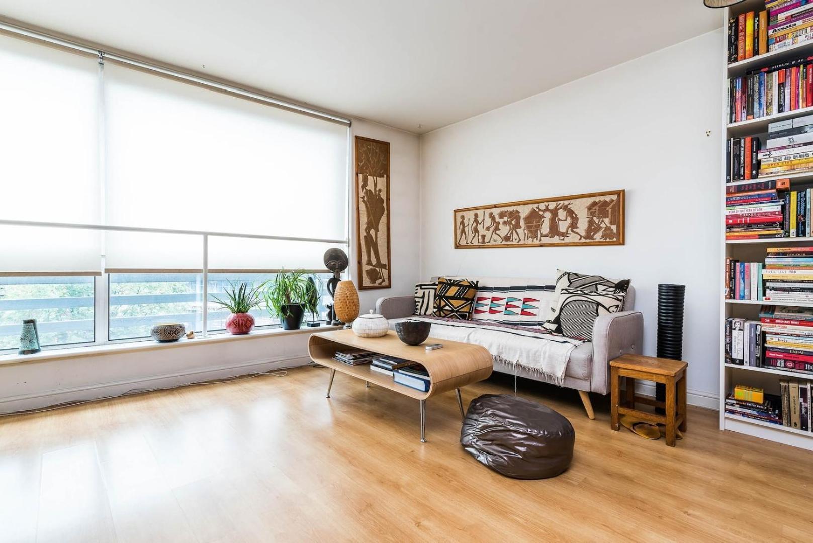 Delightful Moroccan Inspired Flat Hackney Sleeps 2 Apartment
